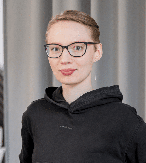Rebecca F. – Marketing